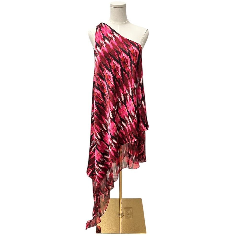 NWT Misa Los Angeles Yasmin One Shoulder Trapeze Dress XS in Fuchsia